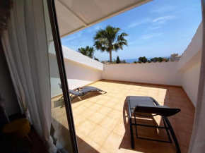 Attic apartment Mar with sea- and coast views, pool and Spa!